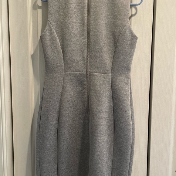 Calvin Klein Gray neutral sheath dress. Size 8. Fabric has stretch. - Picture 4 of 4